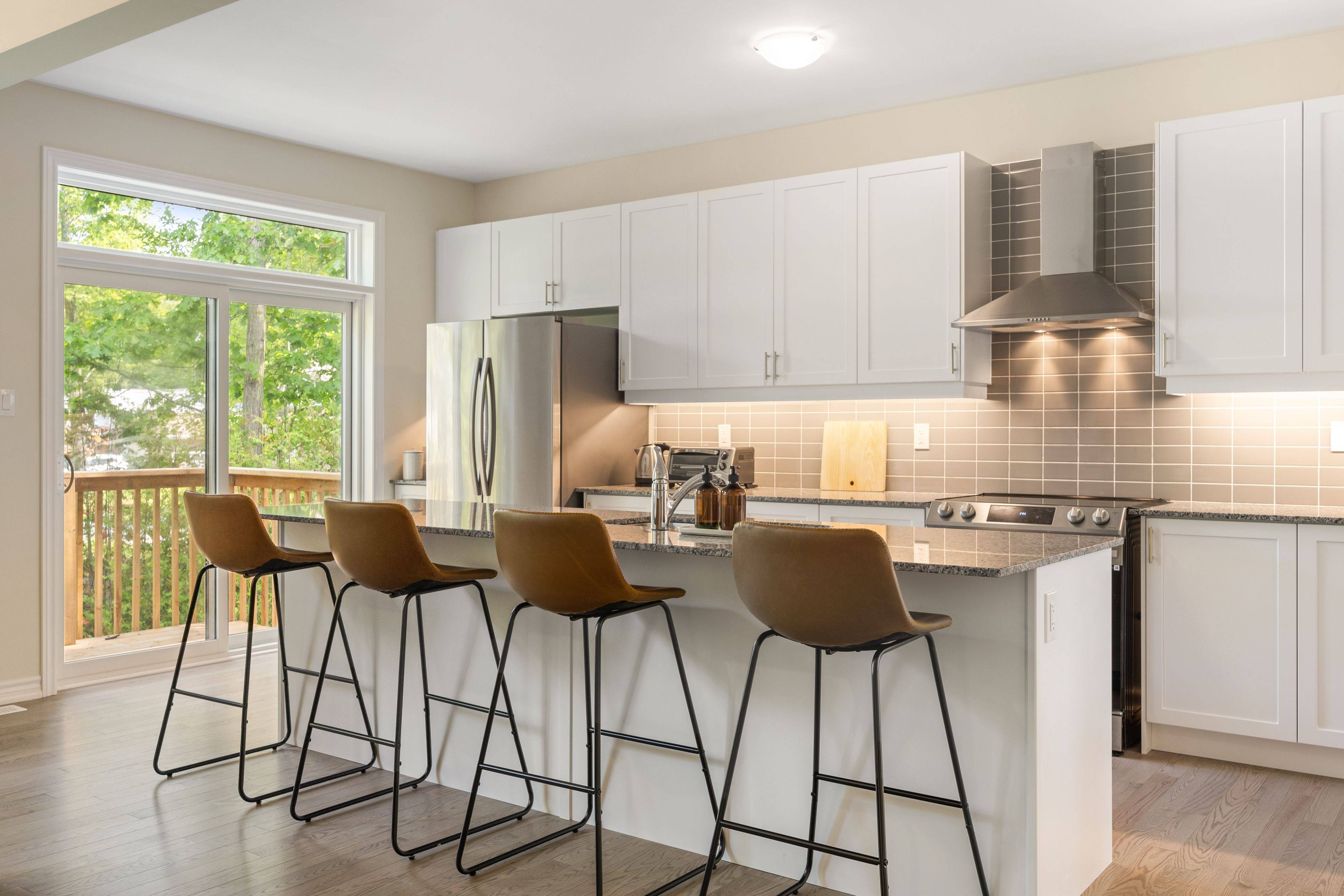 Wasaga Beach, ON L9Z 2N8,61 Westbury RD #Unit #A
