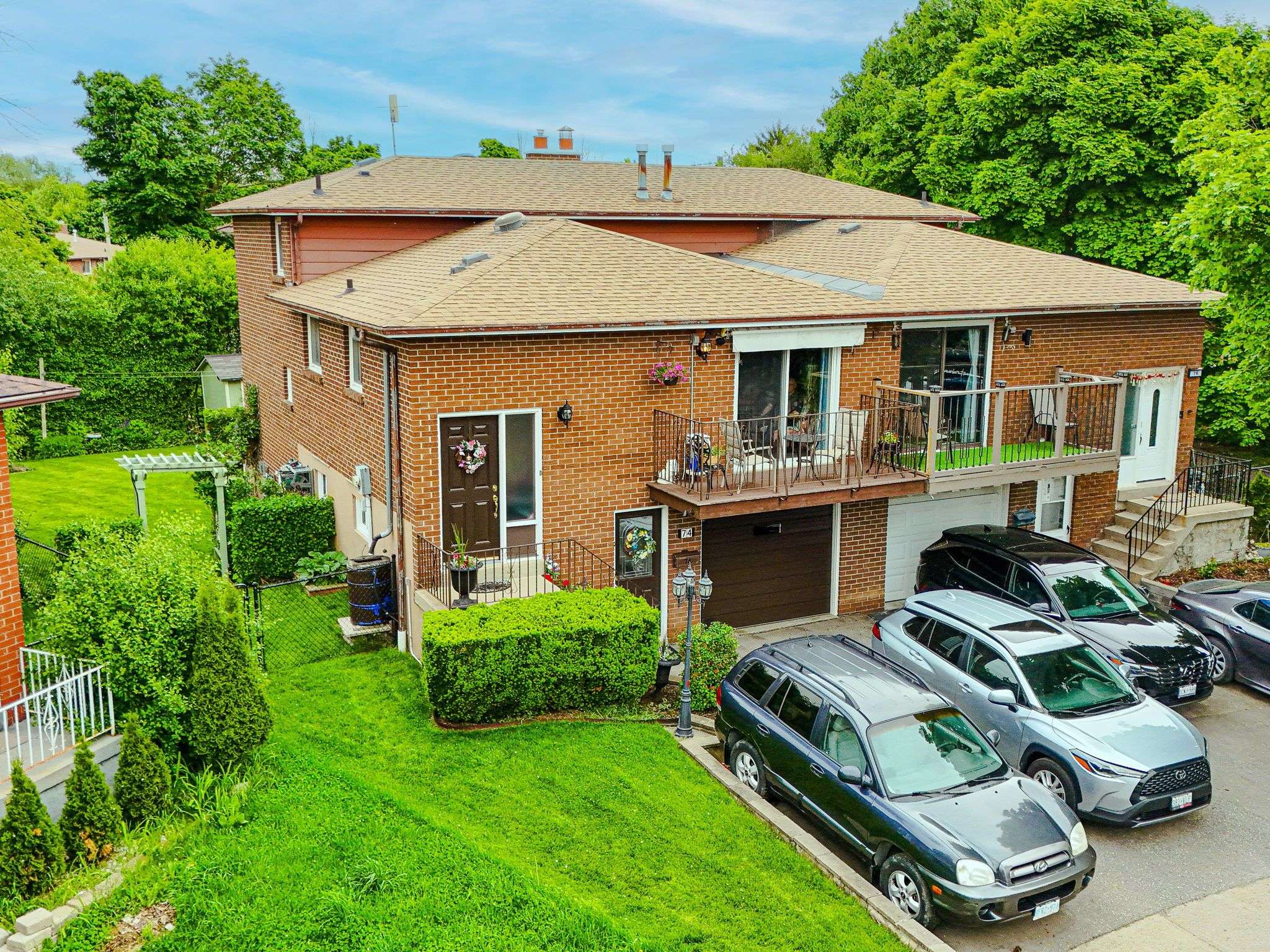 74 Roseville DR, Brampton, ON L6Y 2G8