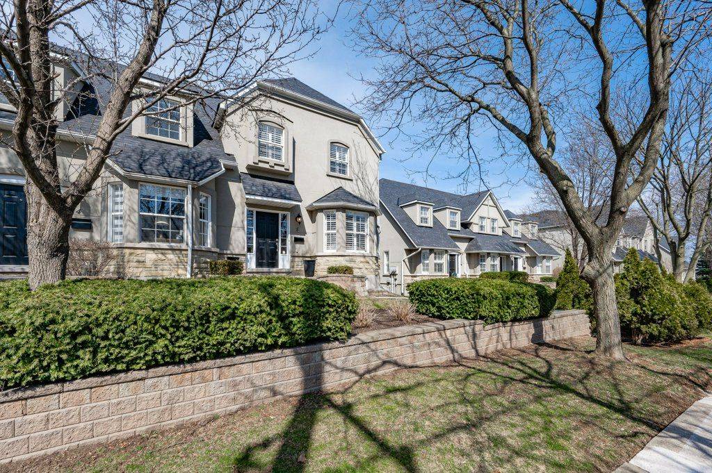 Burlington, ON L7T 1X9,1061 North Shore BLVD E #5