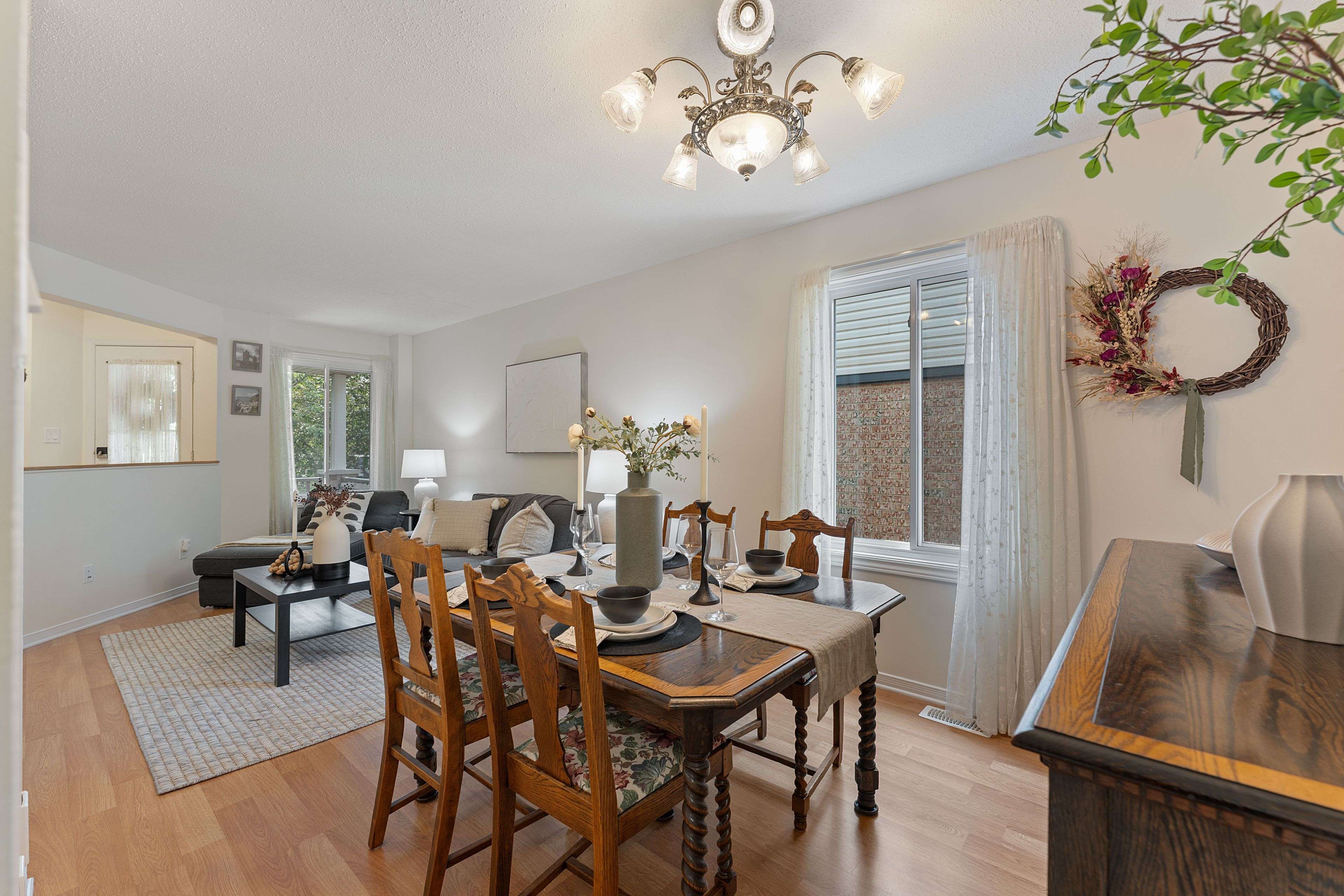 Kanata, ON K2L 4C8,11 Baton CT