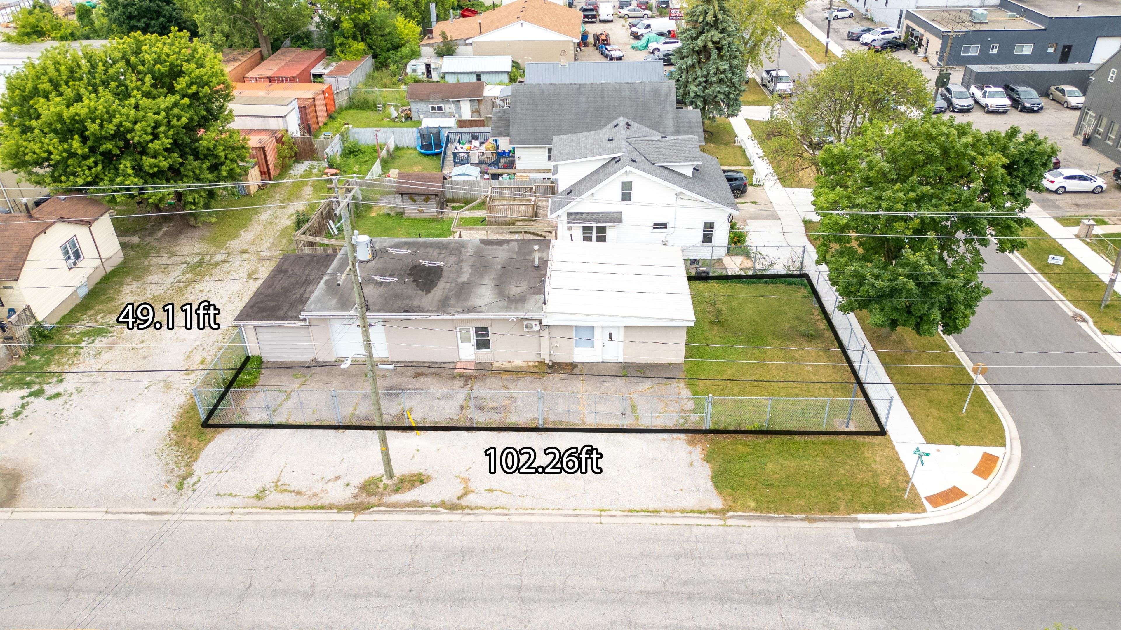 Sarnia, ON N7T 2J1,431 Campbell ST