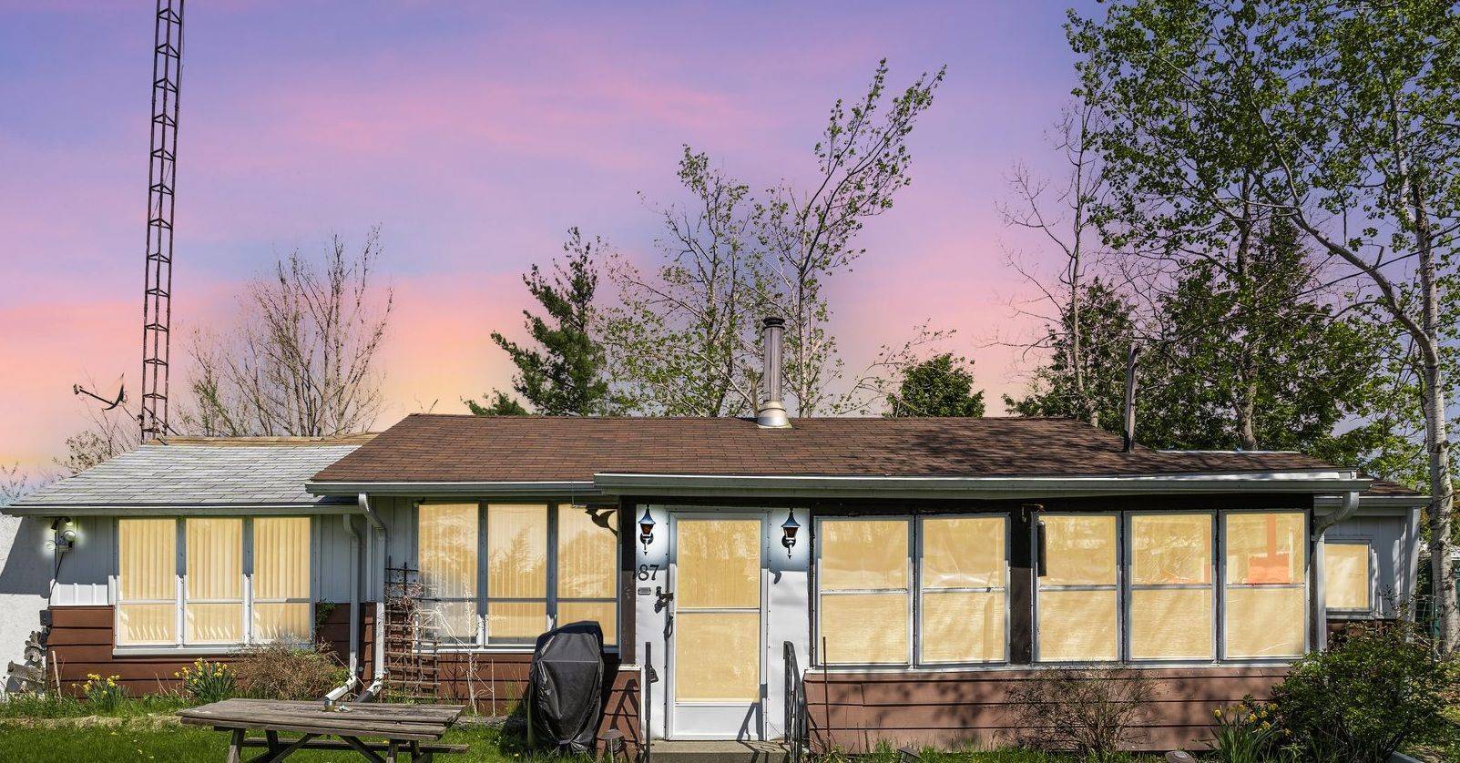 Kawartha Lakes, ON K0M 2B0,194 Mcguire Beach RD