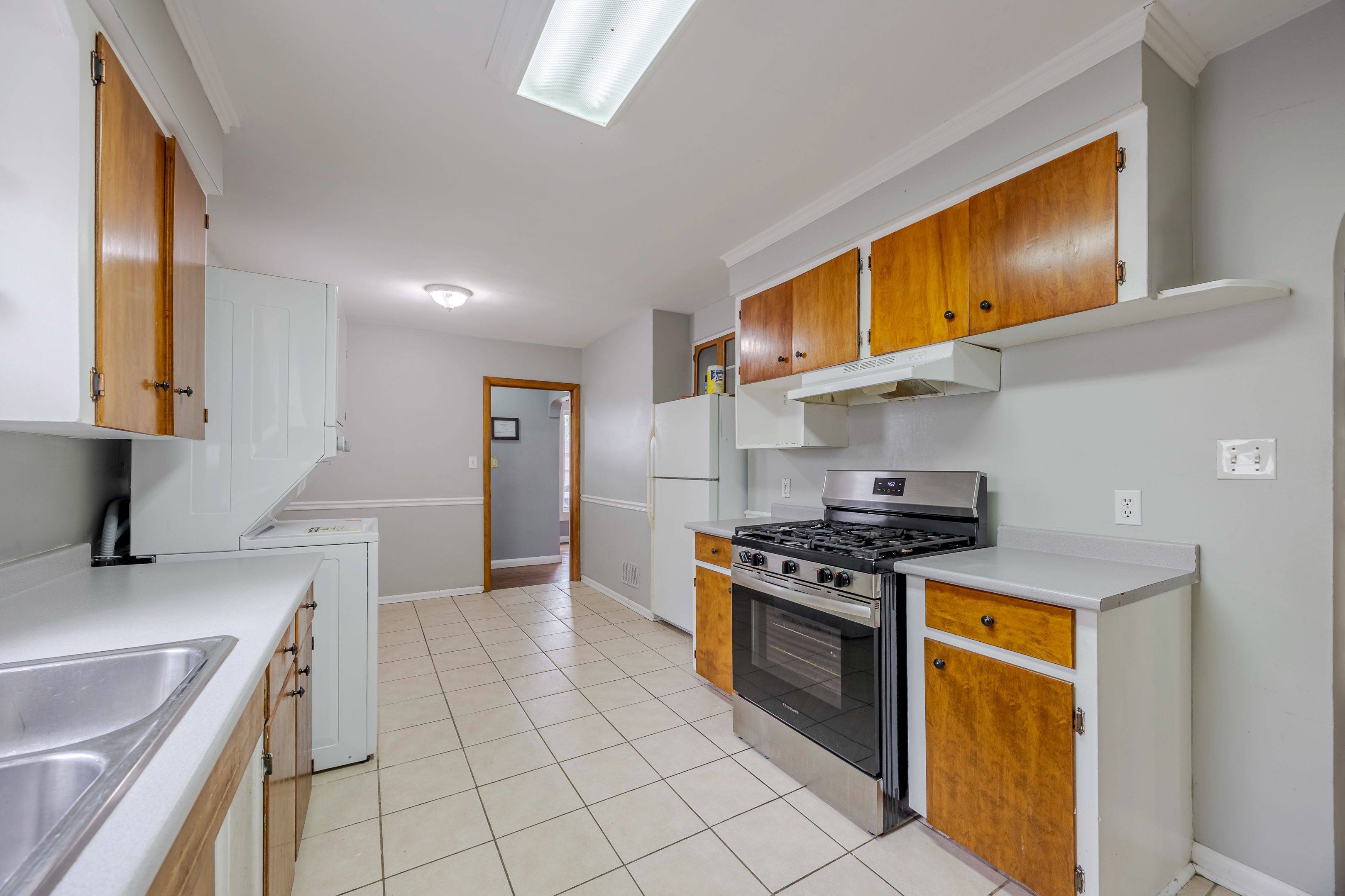 Thorold, ON L2V 3T6,25 King ST