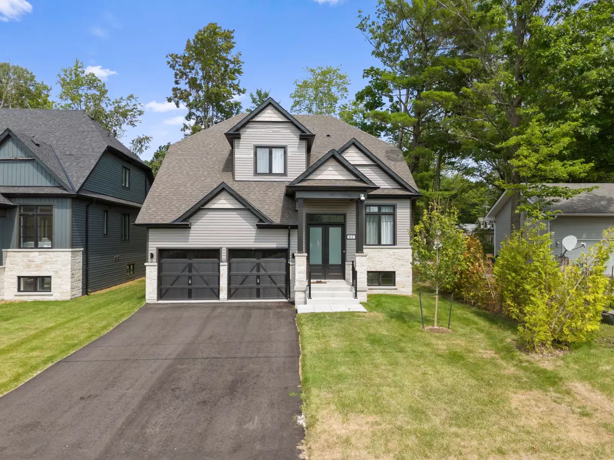 Wasaga Beach, ON L9Z 2N8,61 Westbury RD #Unit #A
