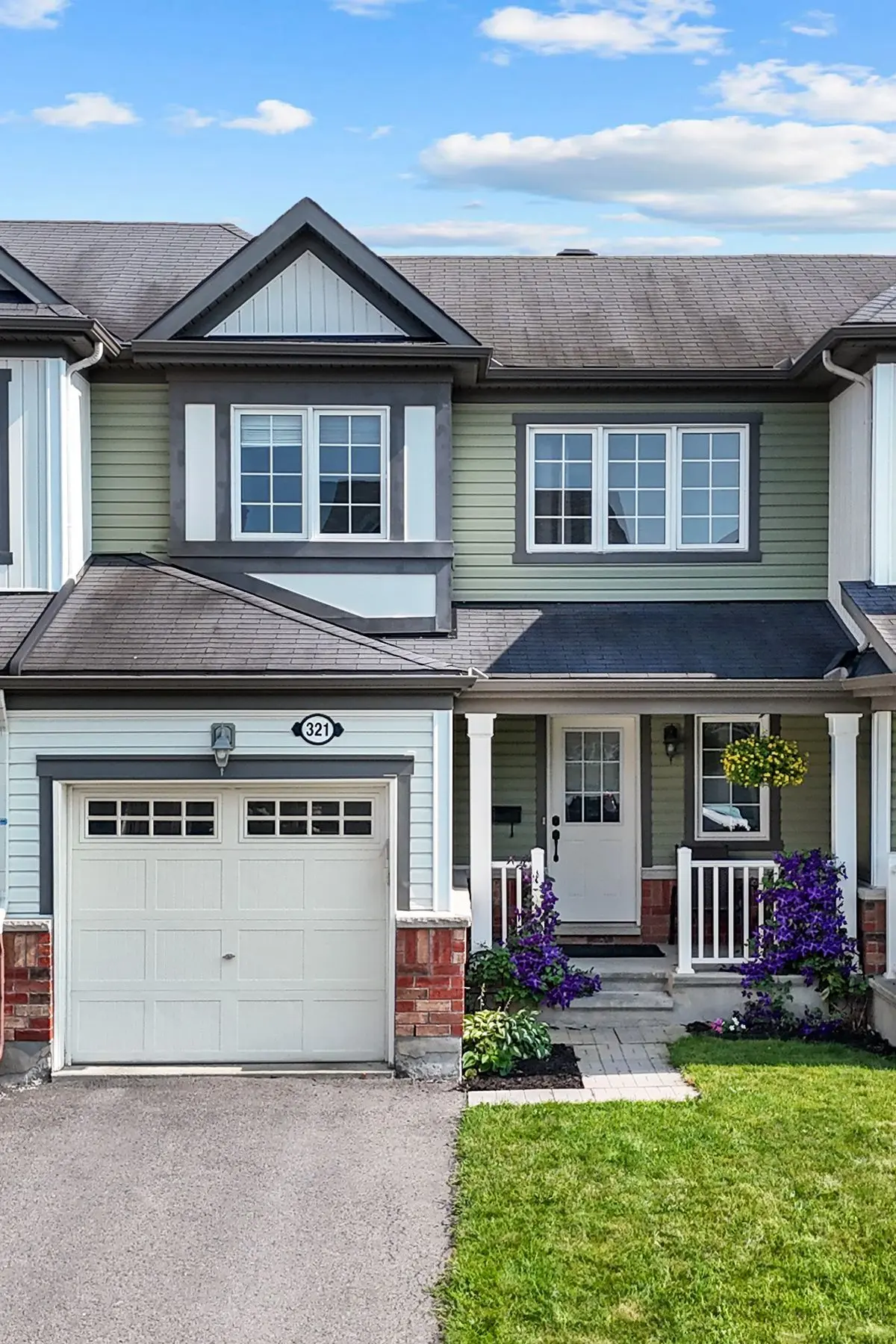 Orleans - Cumberland And Area, ON K4A 0V3,321 Summer Sky ST