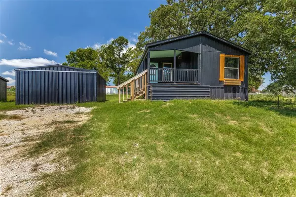 Springtown, TX 76082,325 Hometown Way