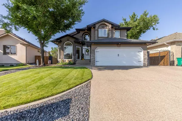 42 Fairmont Park LN South, Lethbridge, AB T1K 7H7