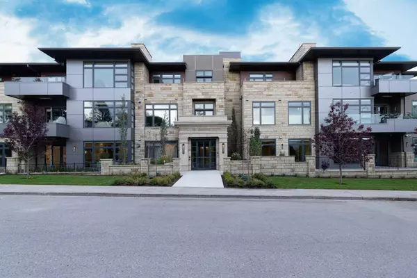 3030 17 ST Southwest #301, Calgary, AB T2T 6X3