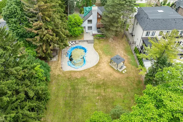 Pickering, ON L1V 1N1,1382 Rougemount DR