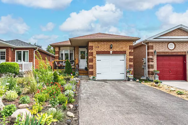 132 Benson DR, Barrie, ON L4N 7Y3
