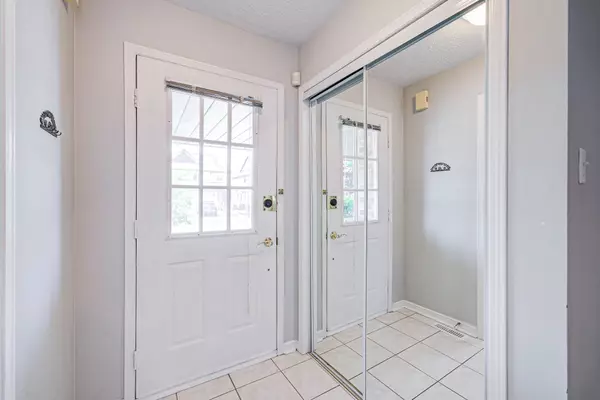 Mississauga, ON L5M 6C6,5322 Bushelgrove CIR