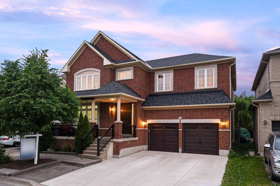76 Cetona AVE, Vaughan, ON L4H 3A2