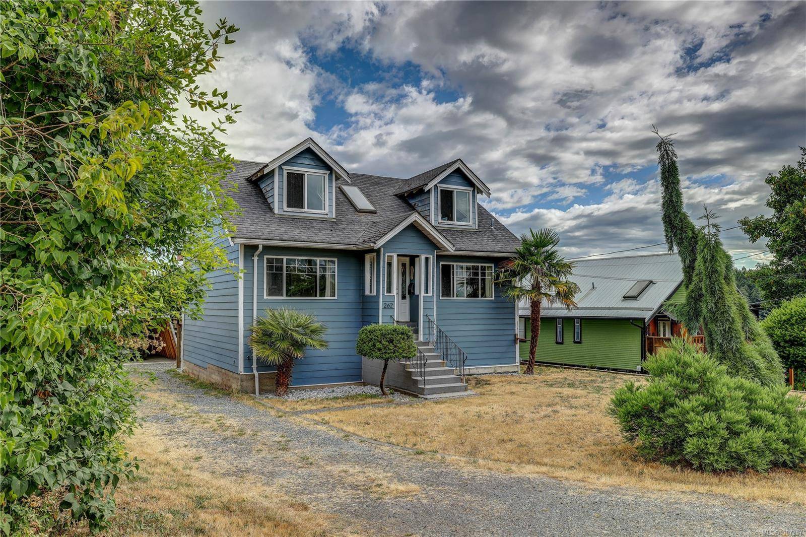 Nanaimo, BC V9S 1X4,262 Juniper St