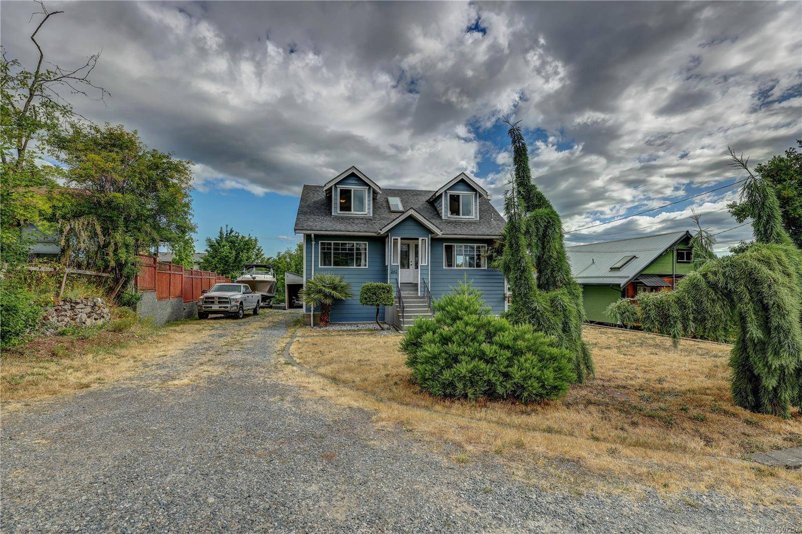 Nanaimo, BC V9S 1X4,262 Juniper St