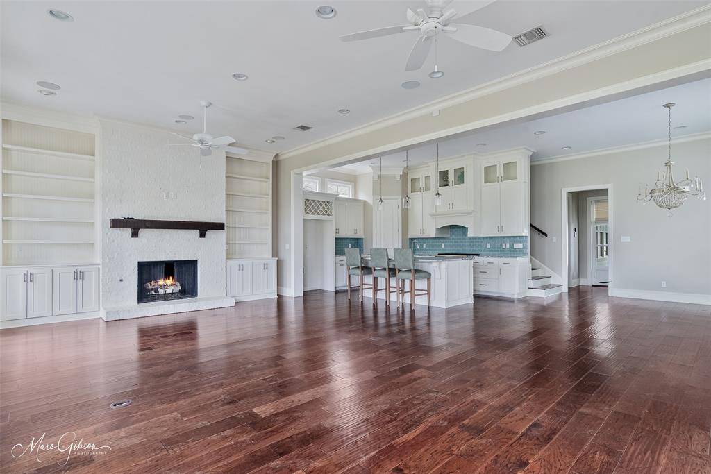 Shreveport, LA 71106,228 Hollybrook Drive