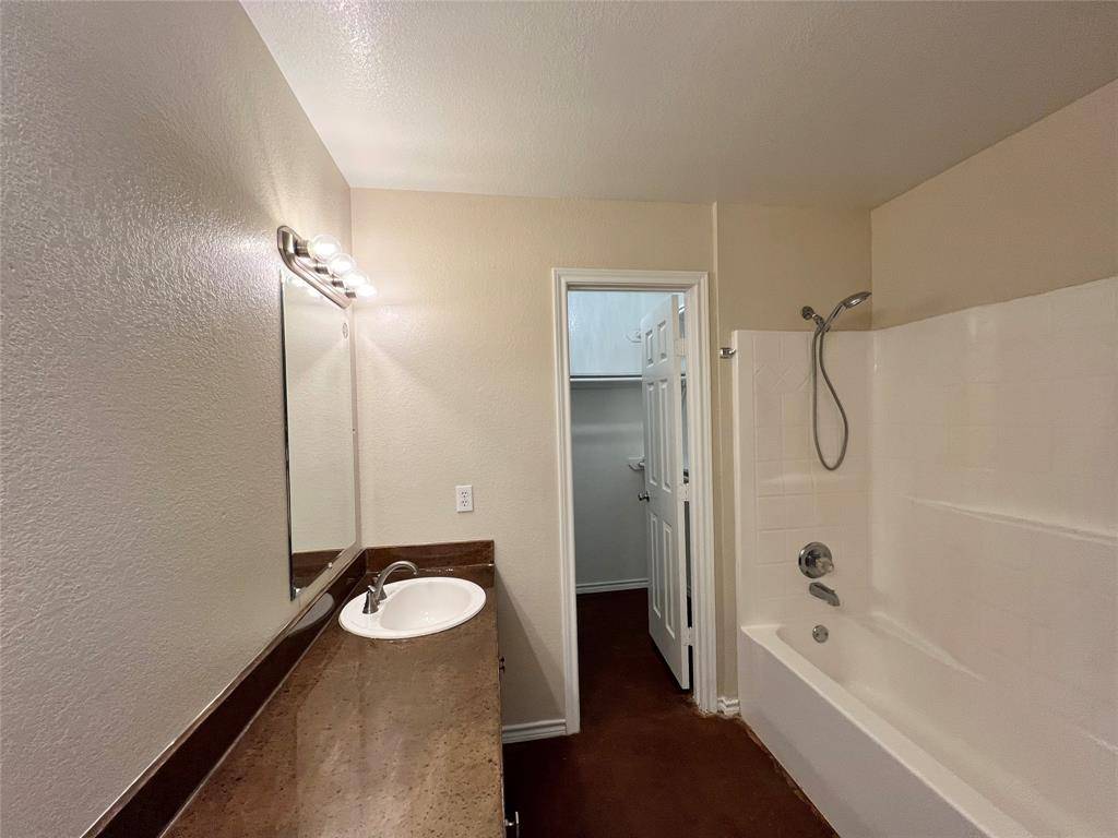 Weatherford, TX 76087,124 Sunburst Court