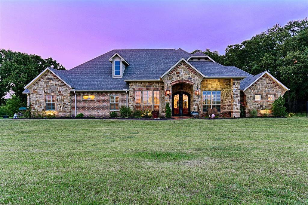 2166 Eastfield Drive, Wills Point, TX 75169