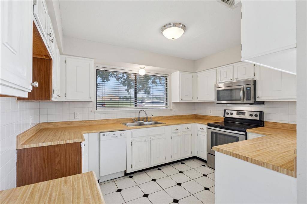 Fort Worth, TX 76108,10165 Peppertree Lane