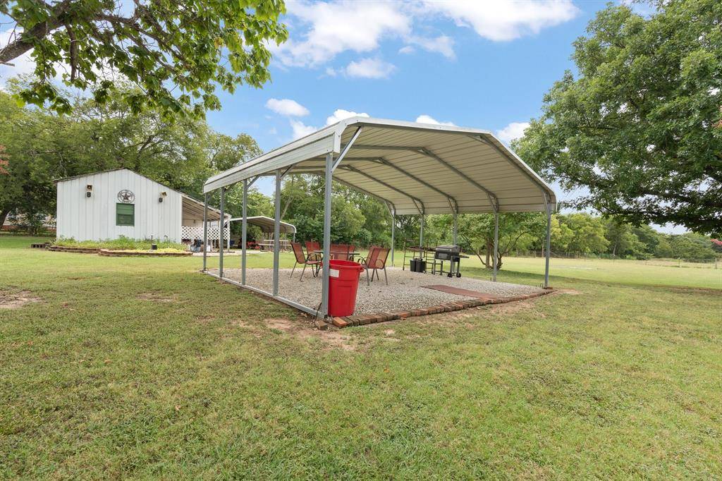Hubbard, TX 76648,1011 N Magnolia Avenue