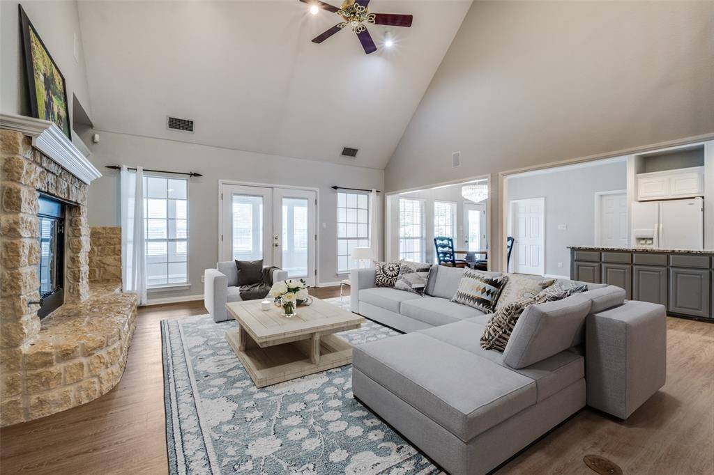 Runaway Bay, TX 76426,500 Navajo Court