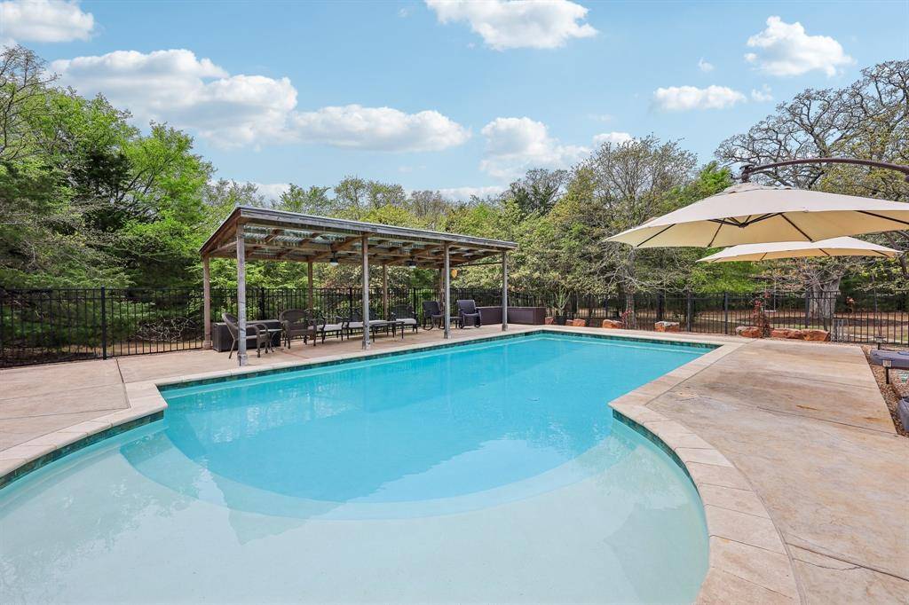 Valley View, TX 76272,315 County Rd 261