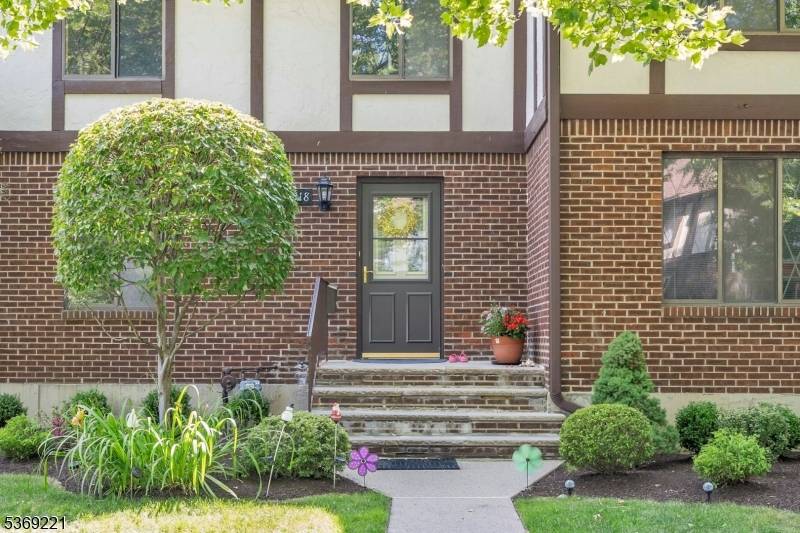 River Vale Twp., NJ 07675,518 Piermont Ave