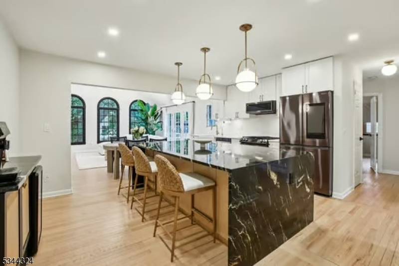 36 Longacre Dr, Livingston Twp., NJ 07039