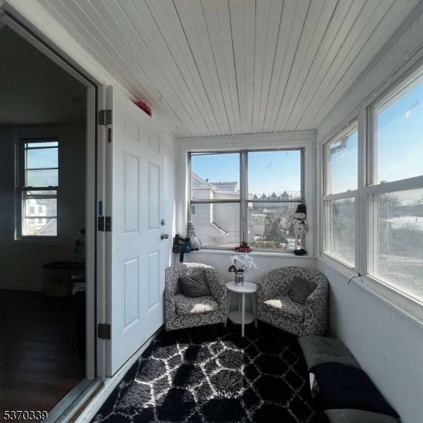 55 Walnut St #2, Montclair Twp., NJ 07042
