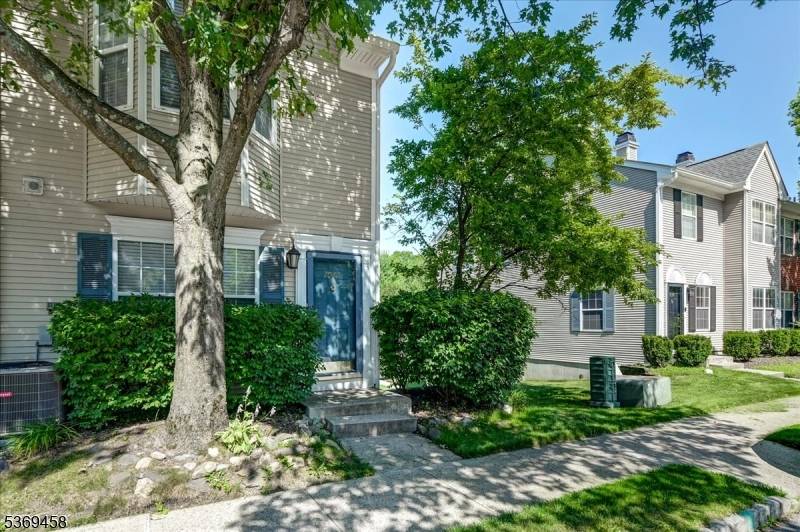 2082 Drake Ct, Mahwah Twp., NJ 07430