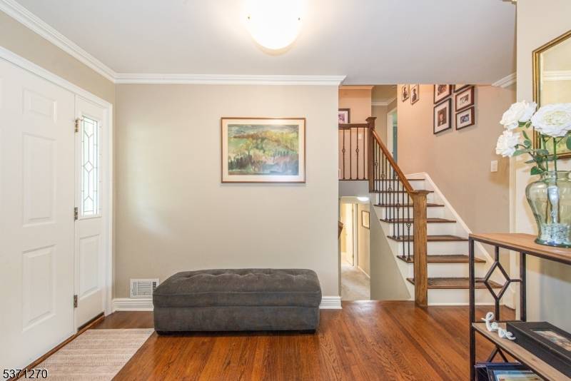 Berkeley Heights Twp., NJ 07922,90 Greenbriar Dr