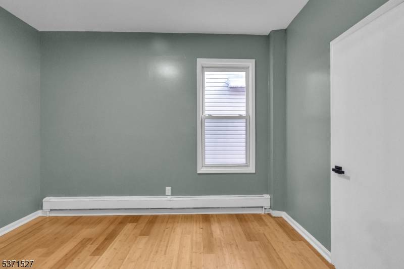 Irvington Twp., NJ 07111,35 Coit St