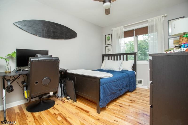 Hopatcong Boro, NJ 07843,32 Eugene Rd