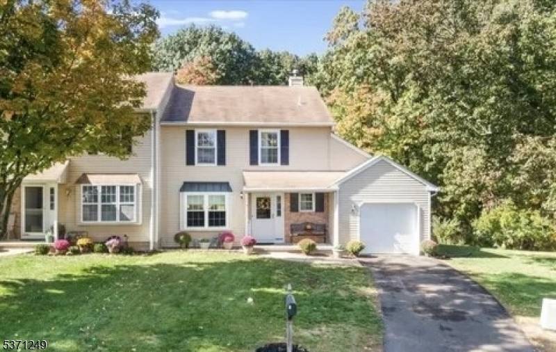 Branchburg Twp., NJ 08876,7 Paiute Trl