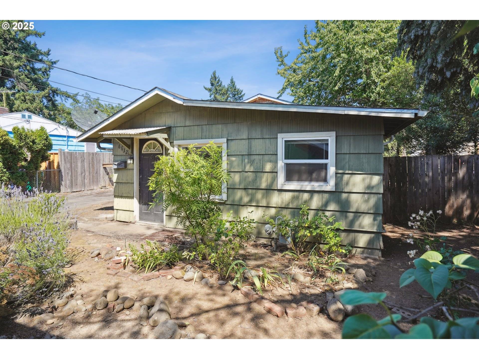 Portland, OR 97206,6632 SE 65TH AVE