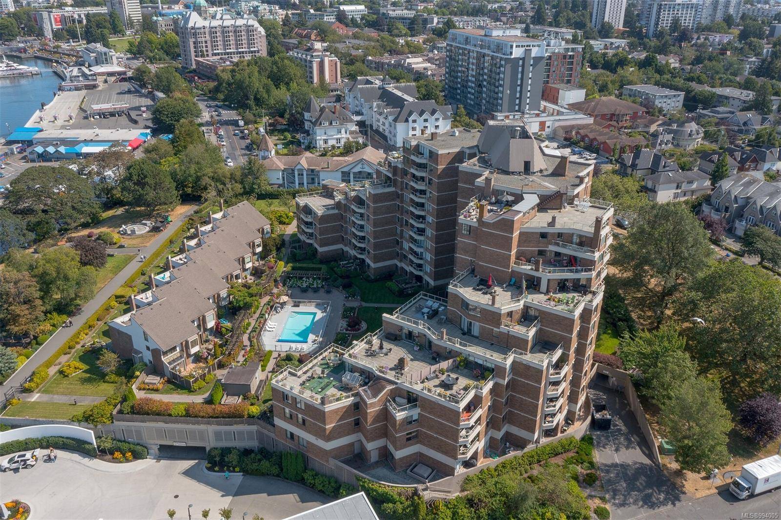 Victoria, BC V8V 4T9,225 Belleville St #807