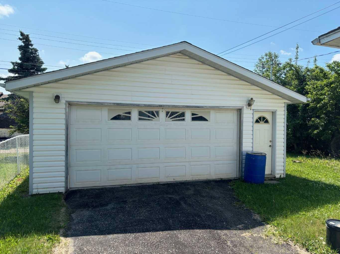 Grimshaw, AB T0H1W0,4717 53 AVE