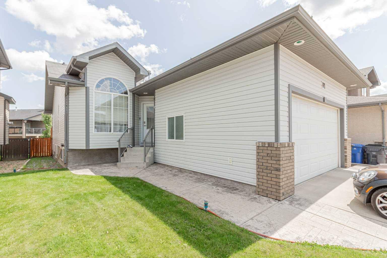 224 Vista RD Southeast, Medicine Hat, AB T1B4Y4