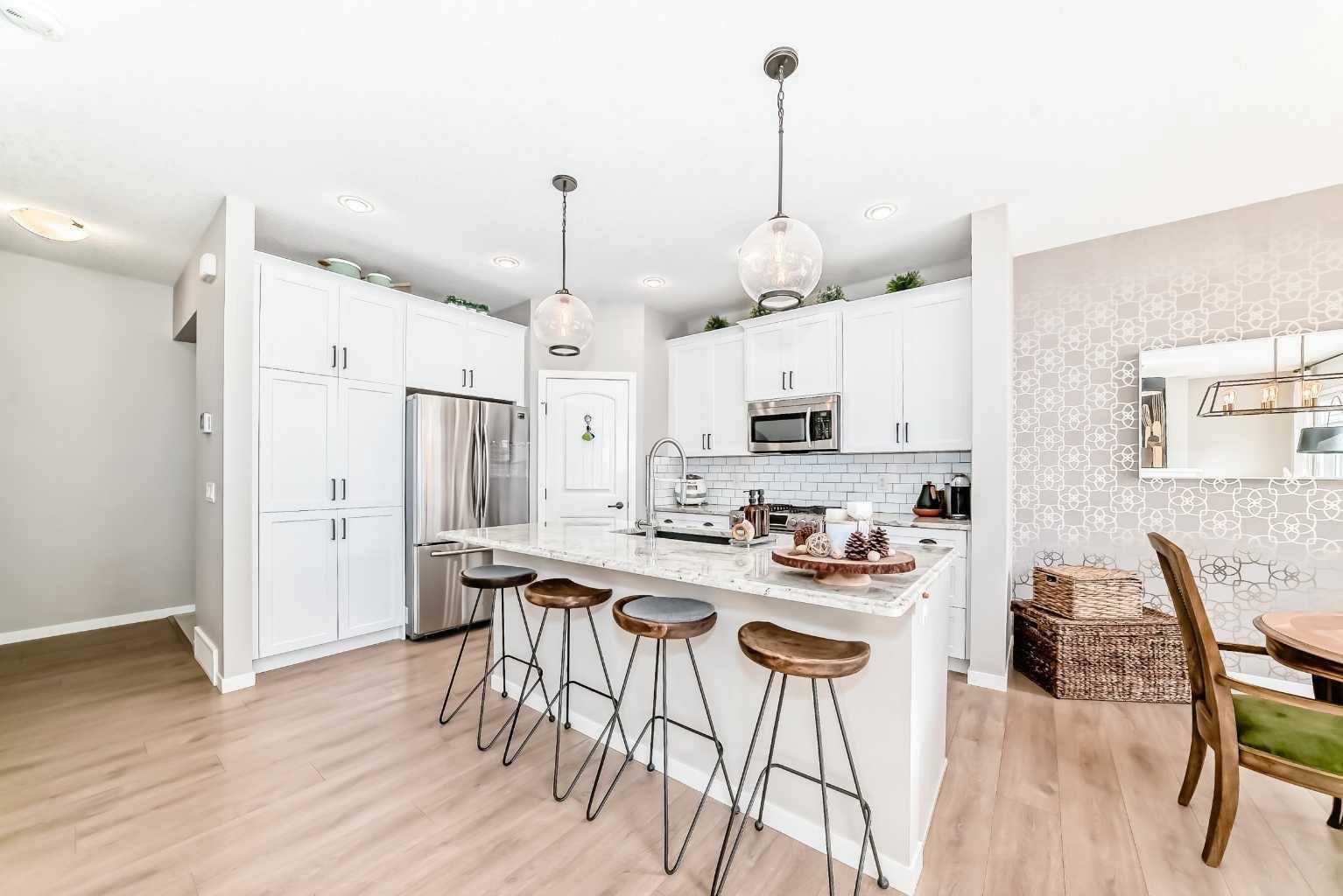 Calgary, AB T2X 2B5,94 Legacy Woods PL Southeast