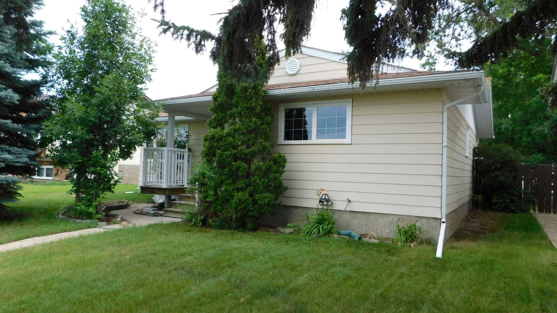 Brooks, AB T1R 0L1,20 Ingram Park DR East
