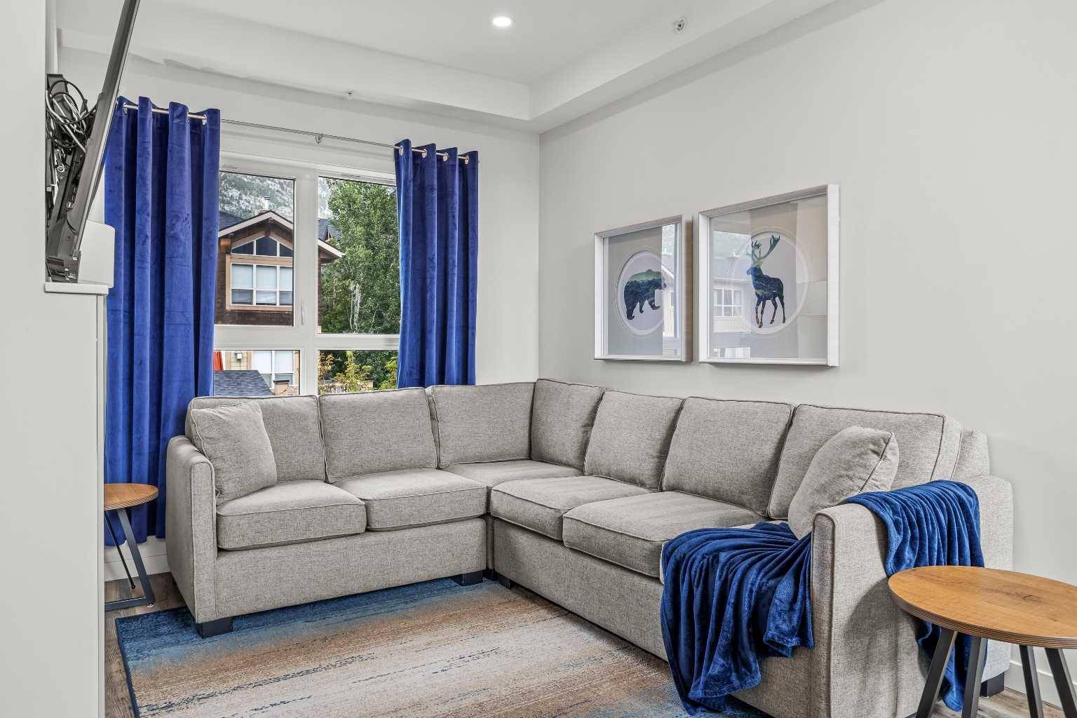 Canmore, AB T1W2X2,115 Kananaskis WAY #113