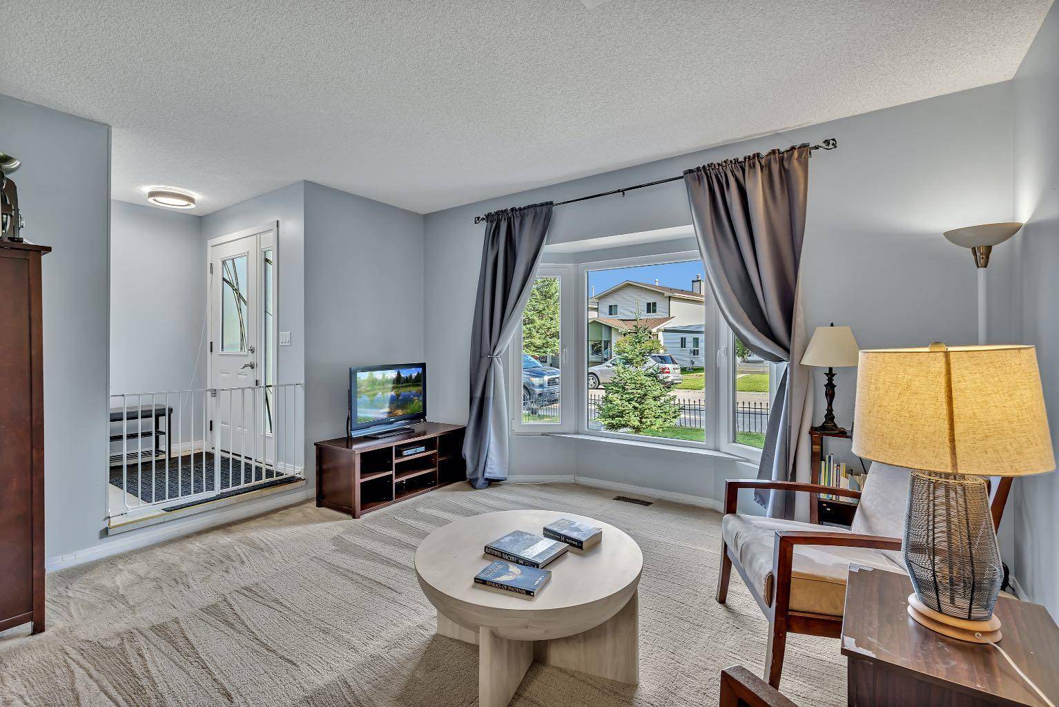 Calgary, AB T2Y 2L9,1212 Millcrest Rise SW