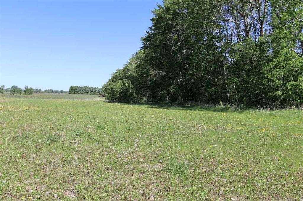 Rural Lacombe County, AB T4L 0J6,5 28124 TOWNSHIP RD 412