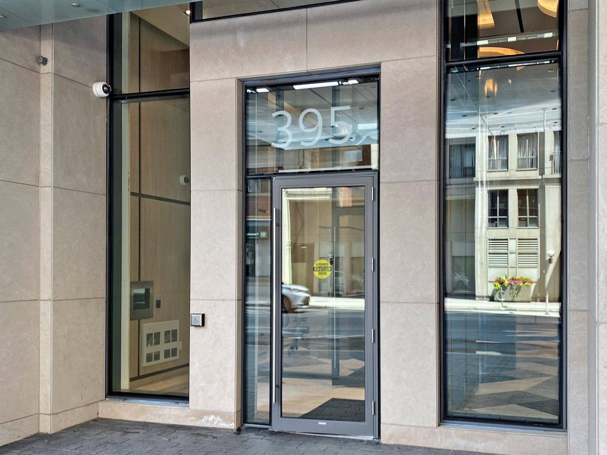 Toronto C08, ON M4W 0B4,395 Bloor ST E #3705