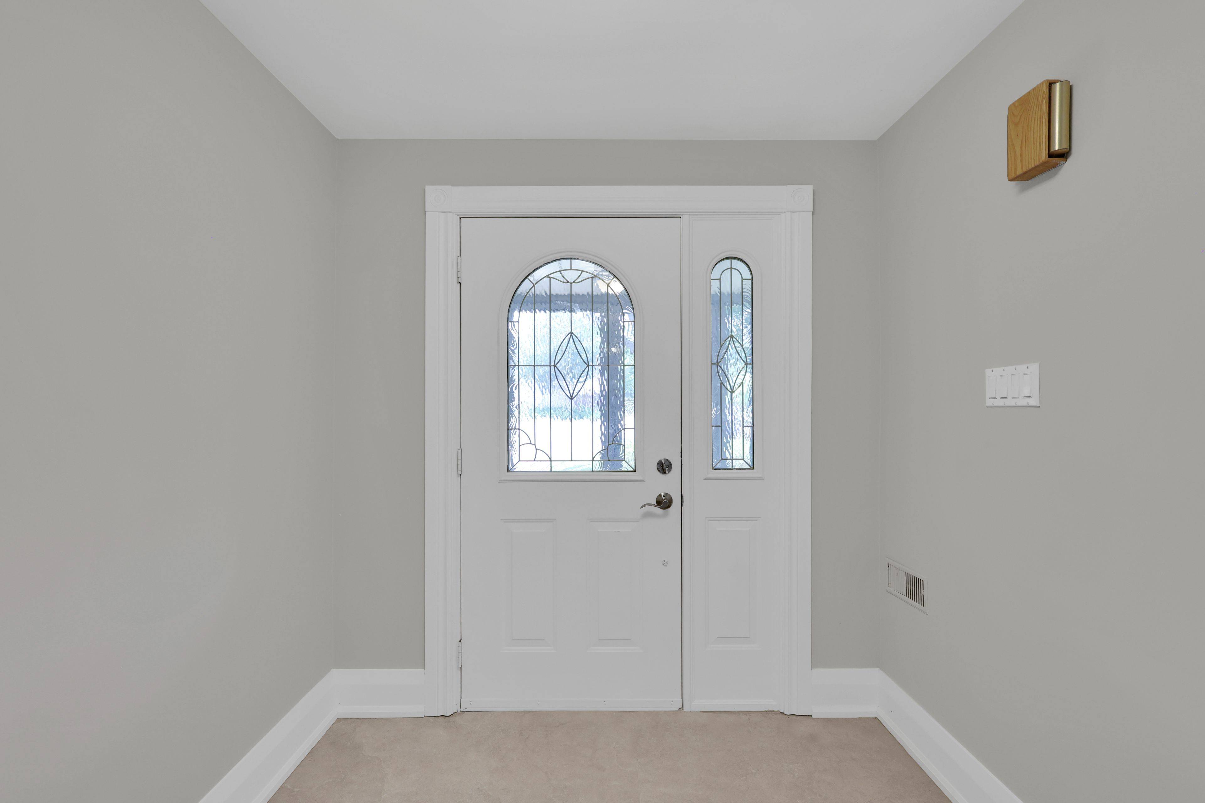 Toronto C14, ON M2N 4B4,16 Wedgeport PL