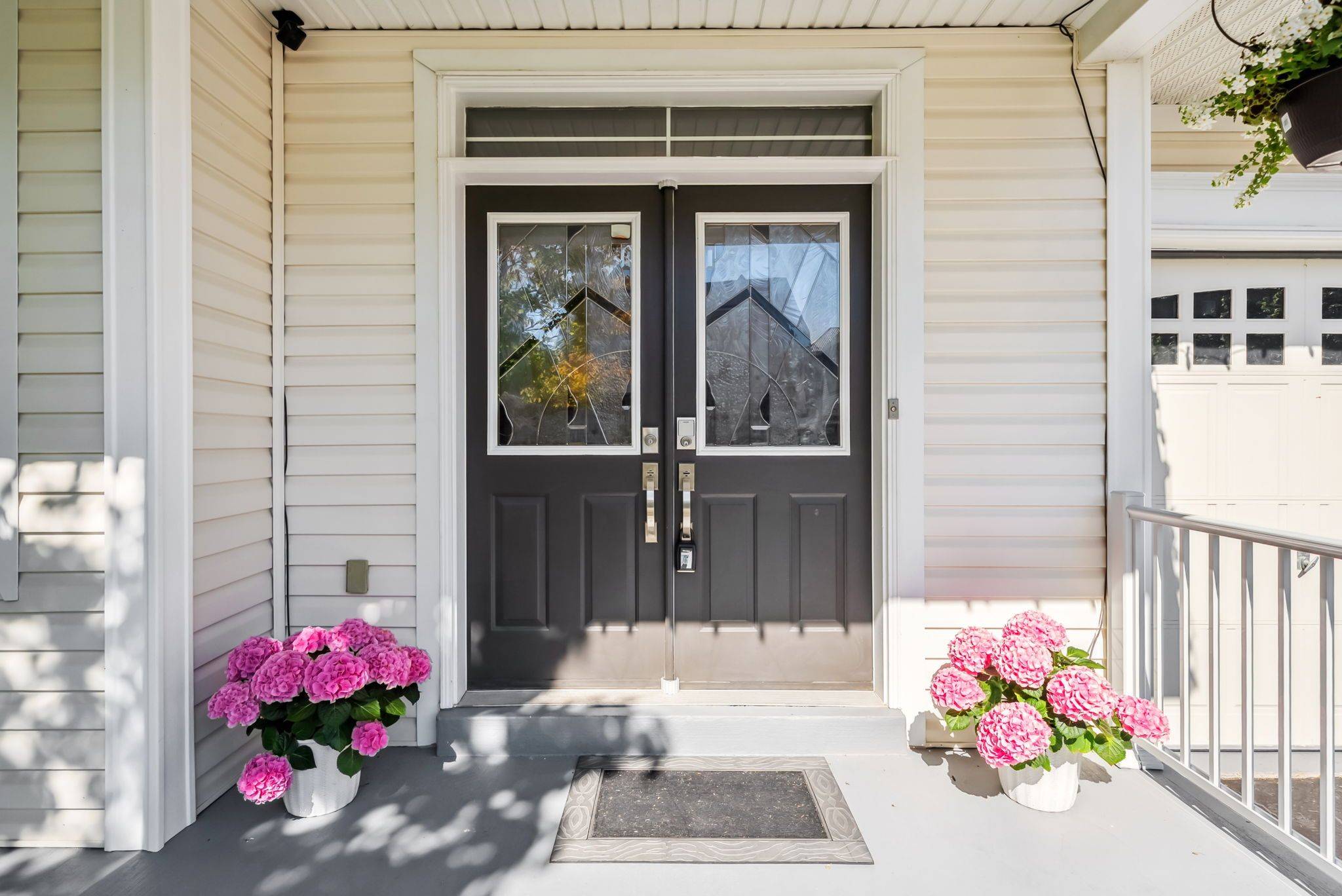 Whitby, ON L1M 2N6,21 Rainbow CRES