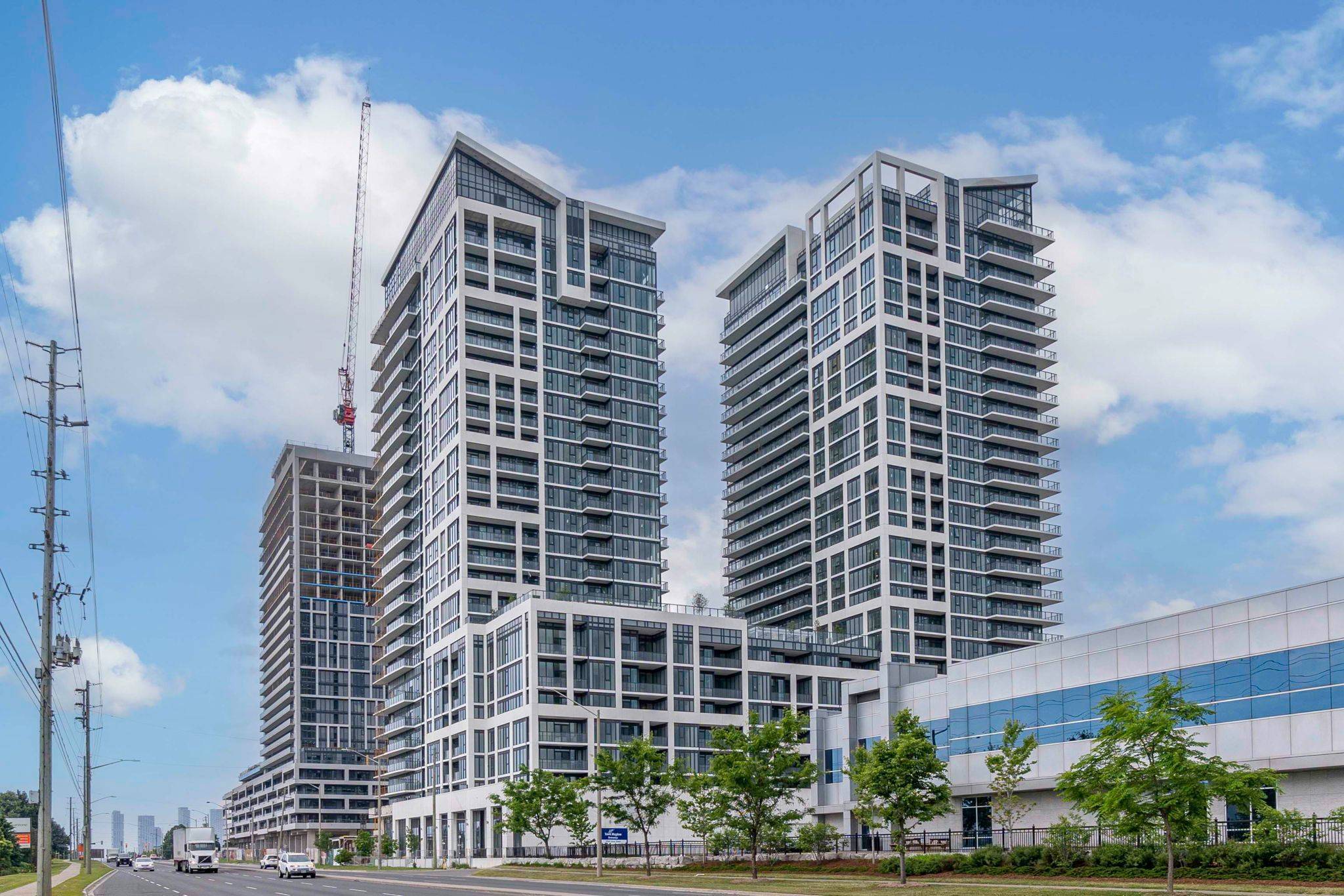 Vaughan, ON L4K 0M6,9000 Jane ST #1421