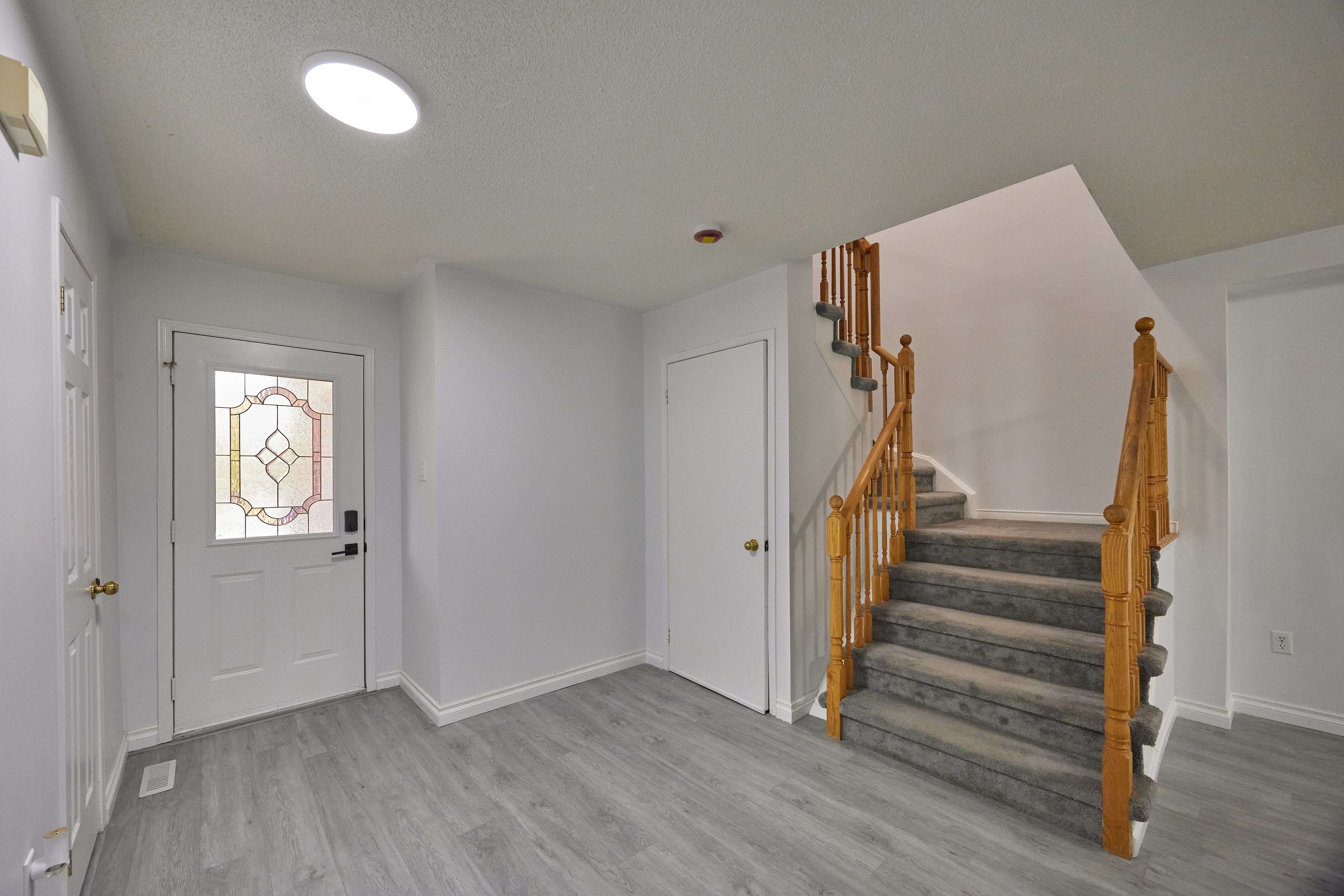 Barrie, ON L4N 8B8,6 PICKETT CRES