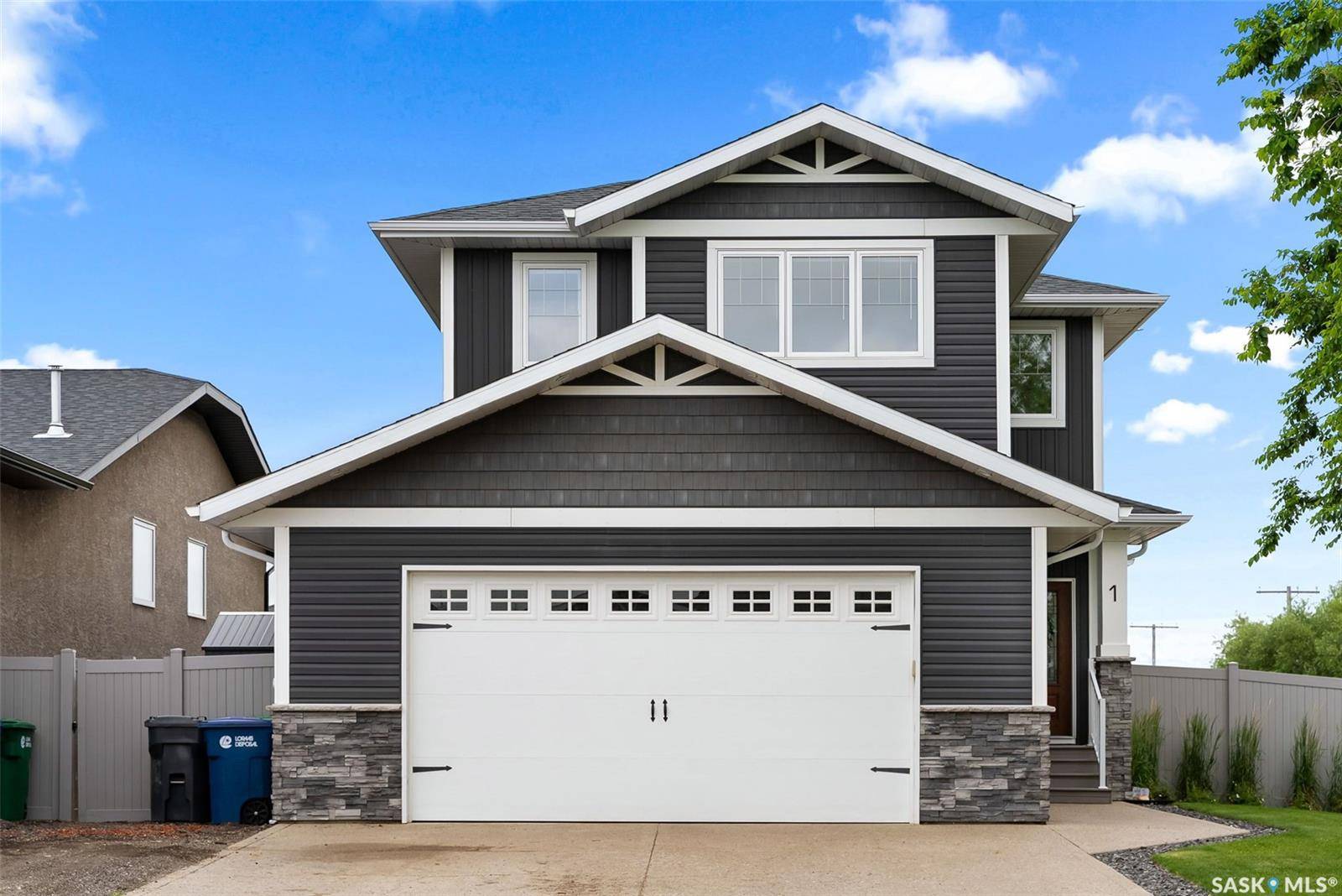 1 Mackenzie ROAD, Pilot Butte, SK S0G 3Z0