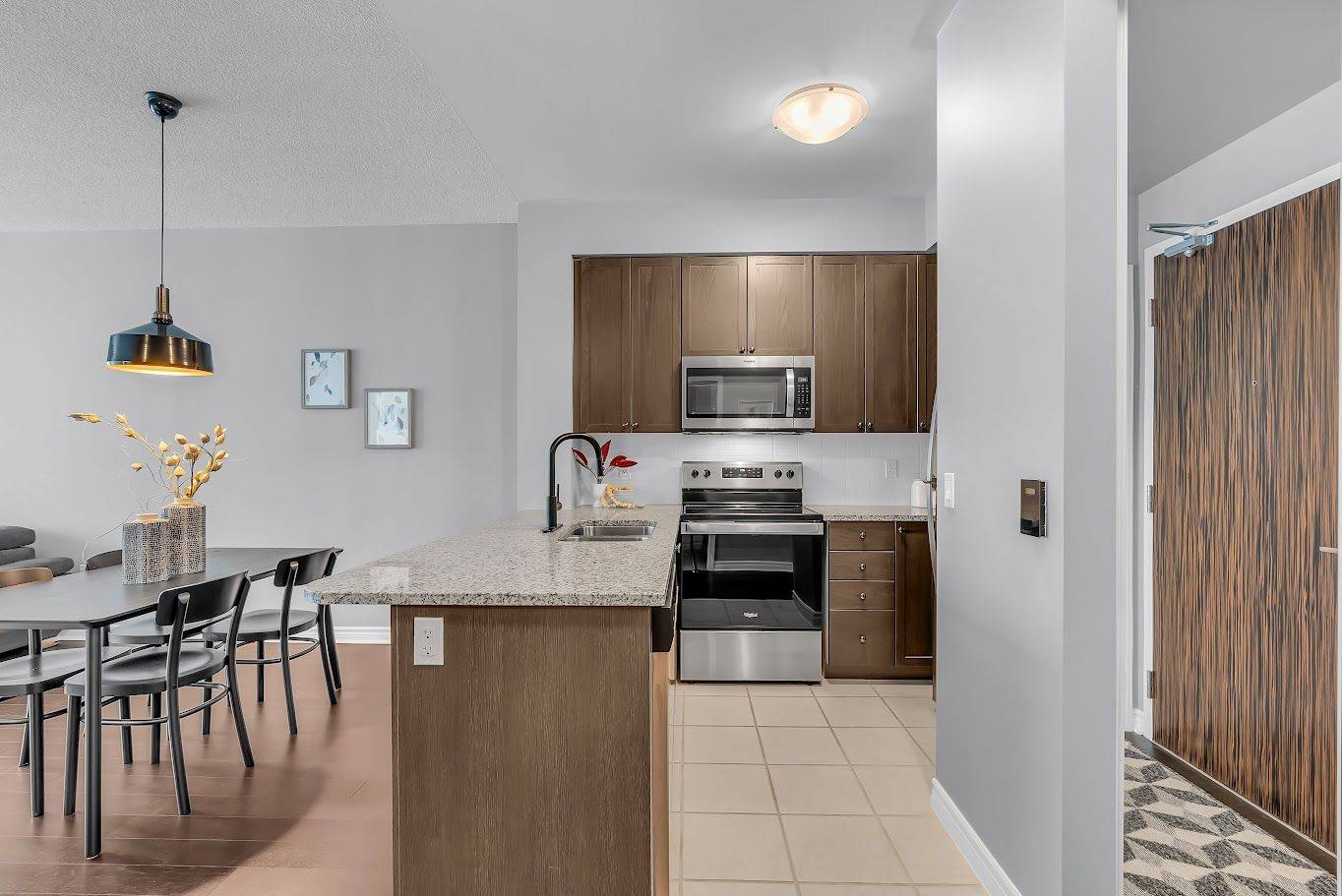 Mississauga, ON L5B 0G9,349 Rathburn RD W #1108