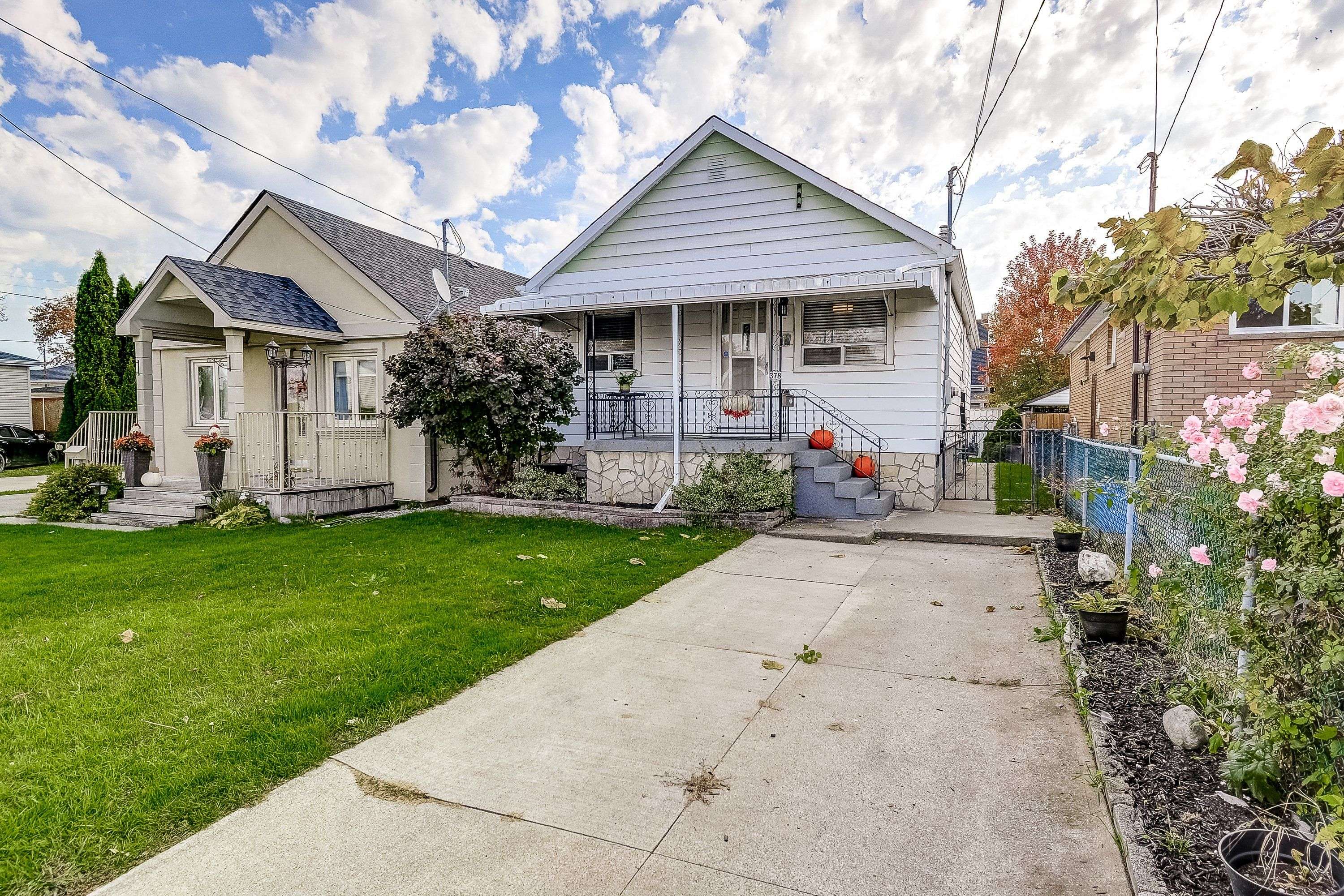 378 Waverly ST, Hamilton, ON L8H 6R2